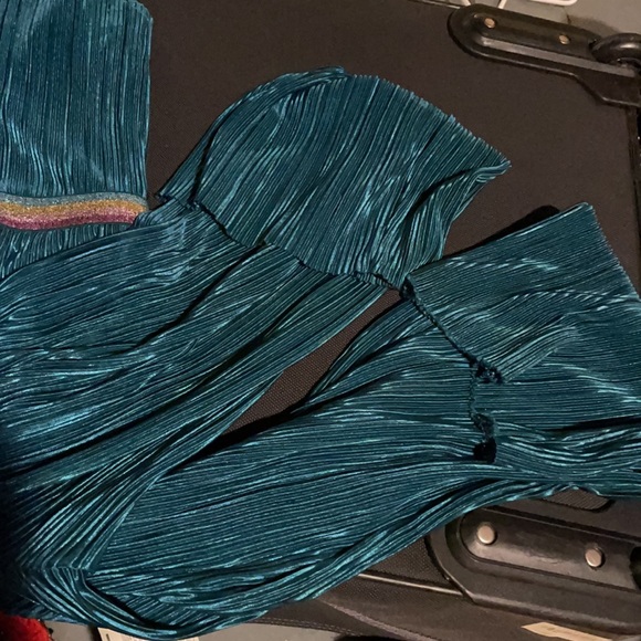 Girls full outfit - Picture 2 of 2